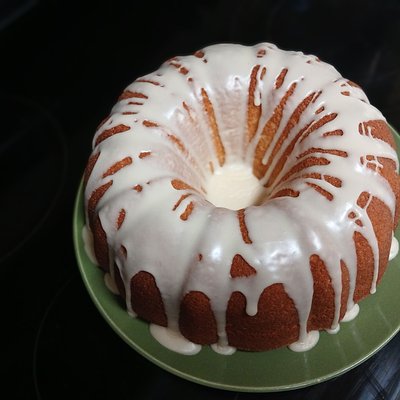 Lemon Sour Cream Pound Cake