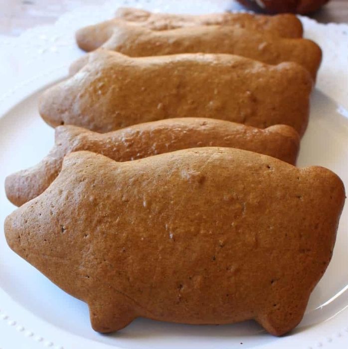 Marranitos (Gingerbread Piggies)