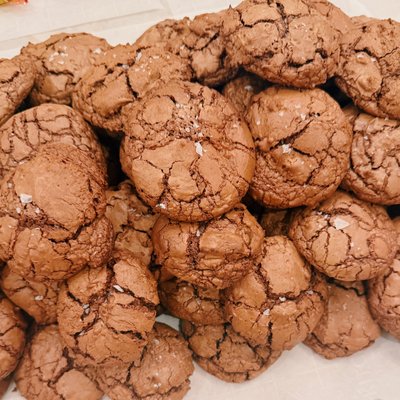 Brownie Crinkle Cookies