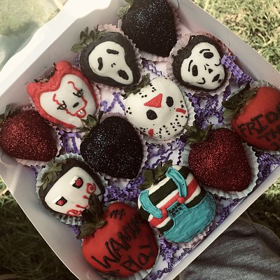 Detailed Chocolate Covered Strawberries 