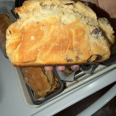 Cinnamon Raisin Bread 