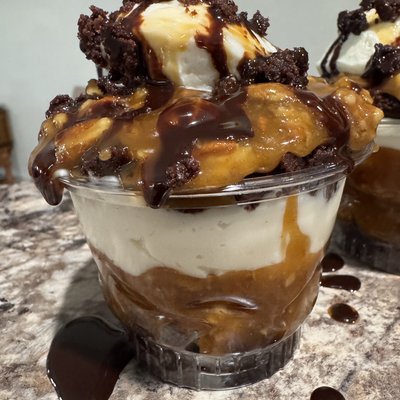 Turtle Brownie Cheesecake Delight