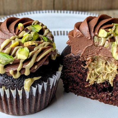 Dubai Chocolate Pistachio Cupcakes 