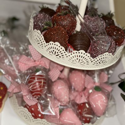 Chocolate Covered Strawberries 🍓 