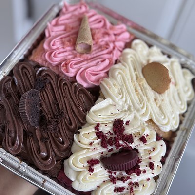 Four In One Cake Tray 🍰 