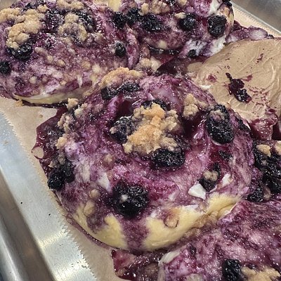 Blueberry Crumble Sweet Buns