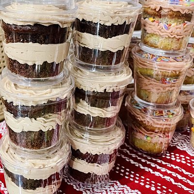 Cake Jars: A Spoonable Moment ✨