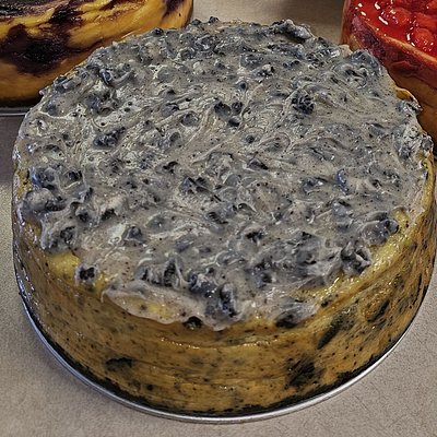 9" Cookies & Cream