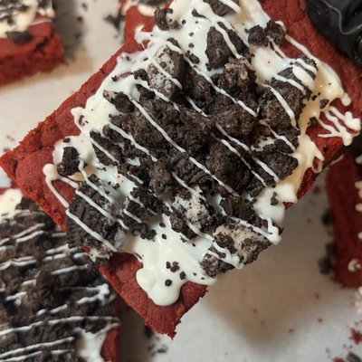 red velvet brownie