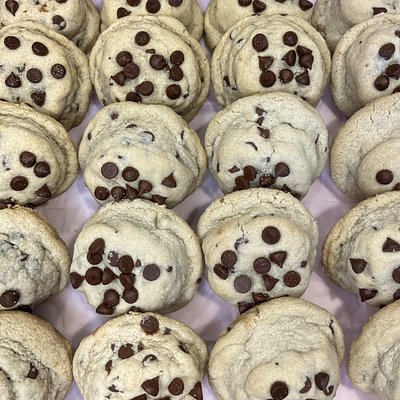 GF & Vegan Jumbo Chocolate Chip Cookies
