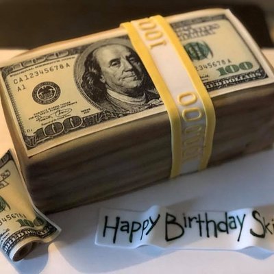 Money Stack / Money Bag Cakes Serves Approximately 15-20