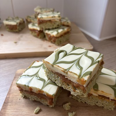 Pistachio & White Chocolate Krispie Treats