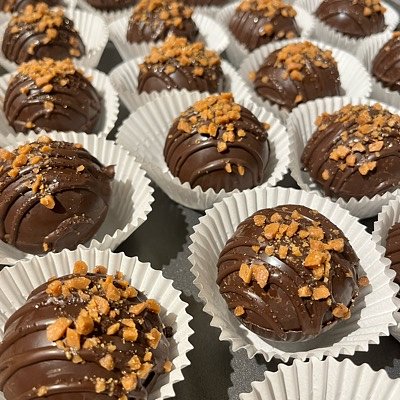 Hot Chocolate Bombs 1 For $6 / 3 For $15 / 6 For $28 / 12 For $55