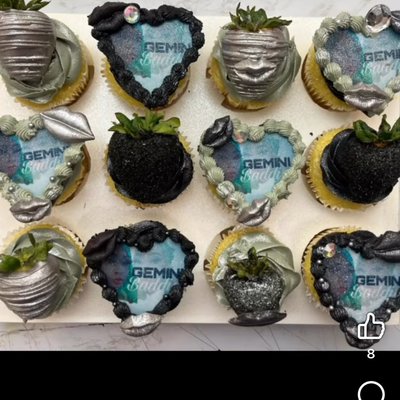 Custom Cupcakes 