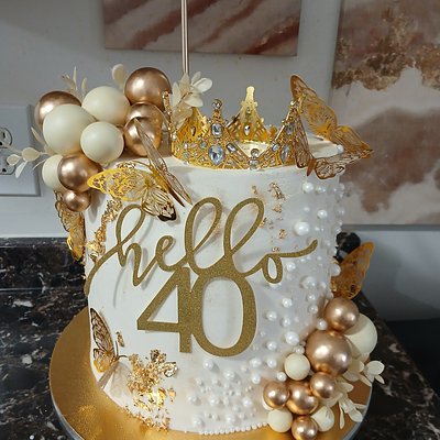 White and gold Cake