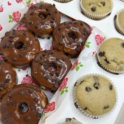 Chocolate Chip Breakfast Box - GF/V (1/2 Dozen Muffins & 1/2 Dozen Baked Donuts) 