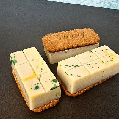 White Dubai Biscoff Mini Bar