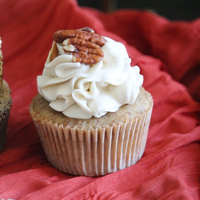 Maple Butter Pecan Cupcakes