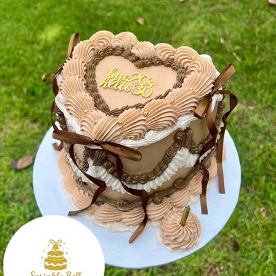 6-inch Cake (Round or Heart-Shaped)