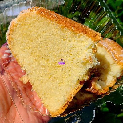 7-up Pound Cake Slices