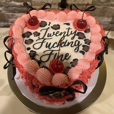 8 Inch Heart Cake 