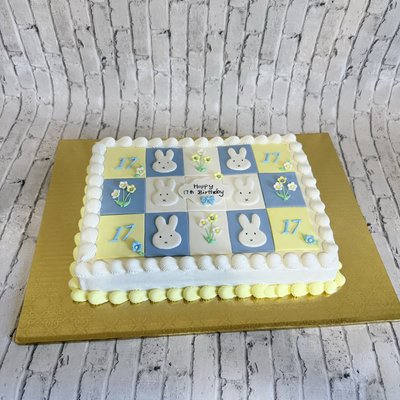 Quarter sheet cake 