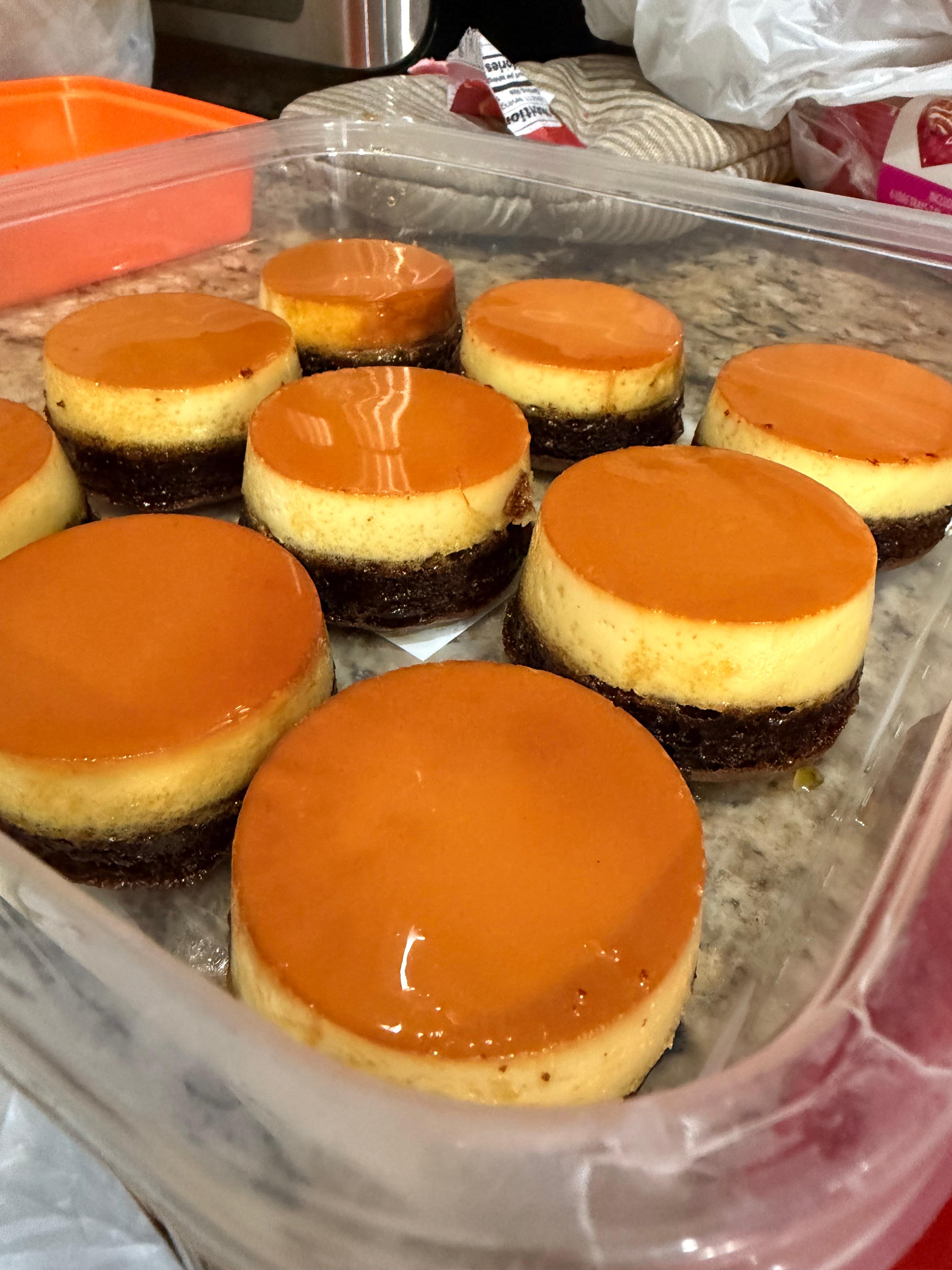 Chocoflan Minis