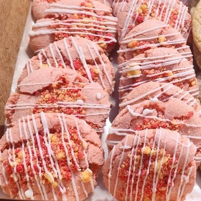 1 Dozen Strawberry Crunch Cookies