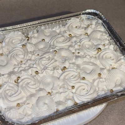 Tres leche Cake 10"