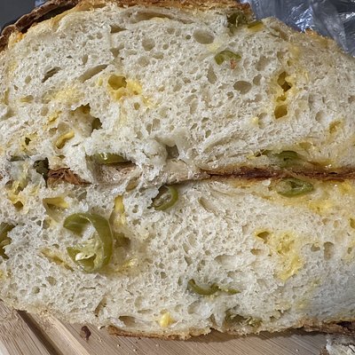 Jalapeño Cheddar Sourdough Bread (950grams)