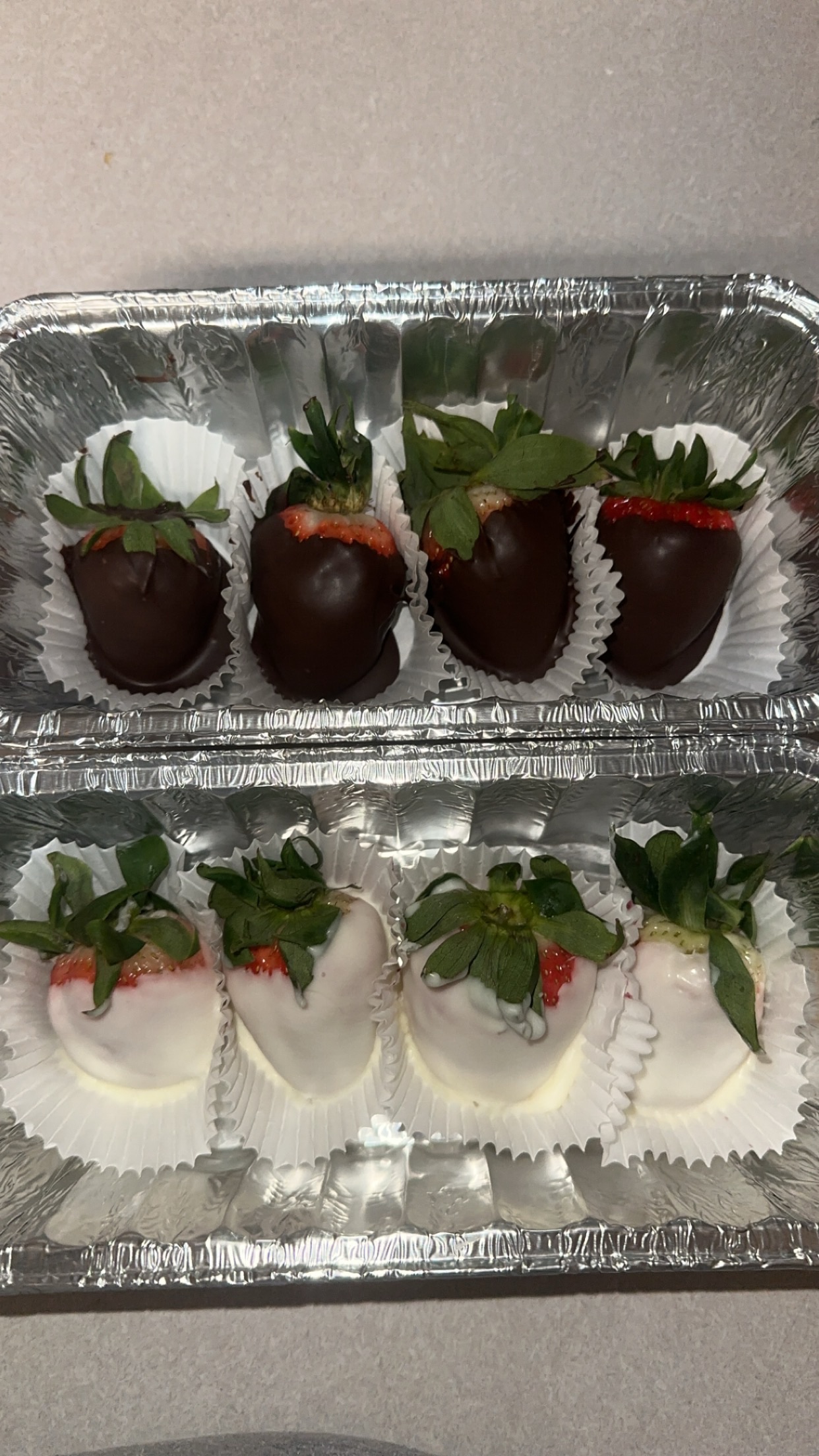 Chocolate covered strawberries 