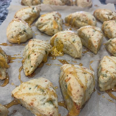 Jalapeño Cheddar Sourdough Scones 4ct