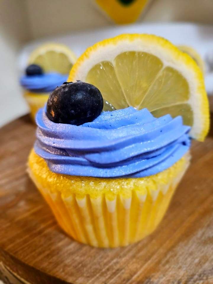 Lemon Raspberry Or Lemon Blueberry (Gourmet Jumbo)