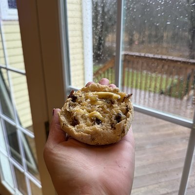 Cinnamon Raisin Sourdough English Muffins 