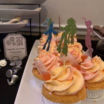 Custom Cupcakes 