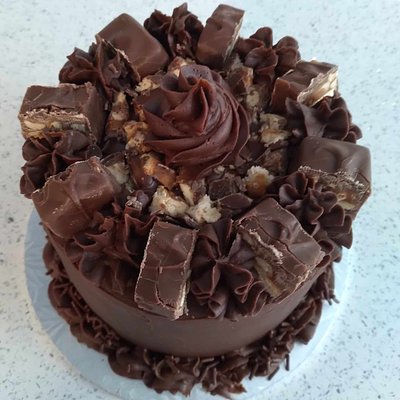 Snickers Chew Cake