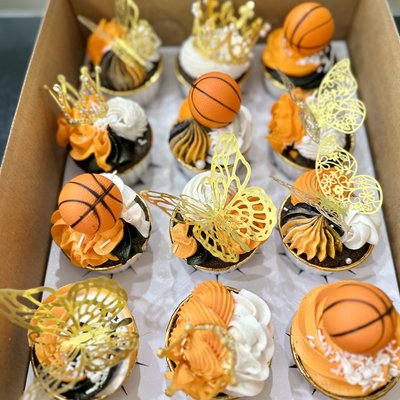 Custom Cupcakes 