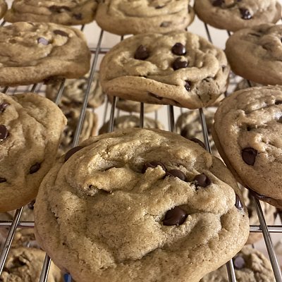 Susie Q’s Famous CC Cookies W/ Walnut, Half Doz