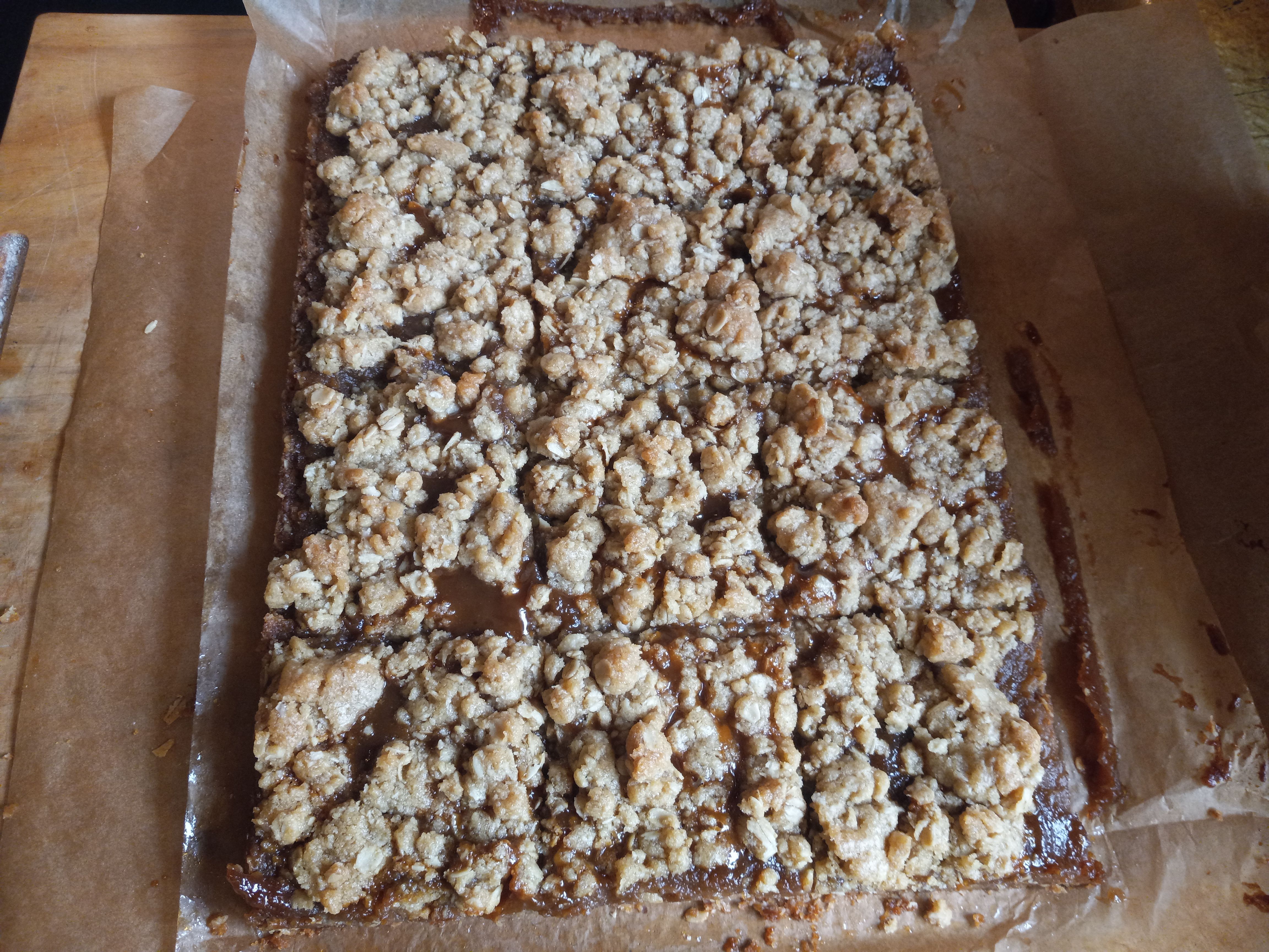 Salted Carmel Apple Butter Bars  8x8