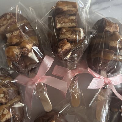 Snickers Cakesicles Dozen 