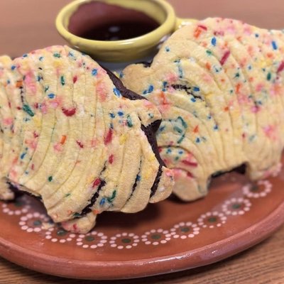 Chocolate And Vanilla Confetti Cake Puerconchas, Sold By Half A Dozen 