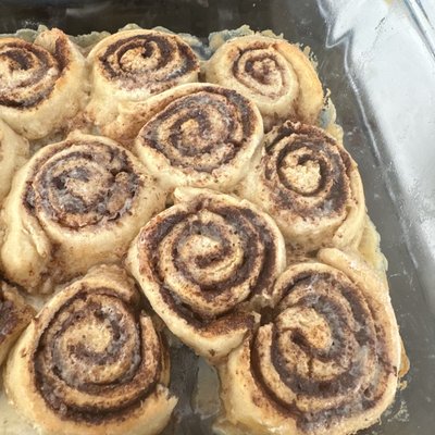 9 CT Gluten Friendly Cinnamon Rolls