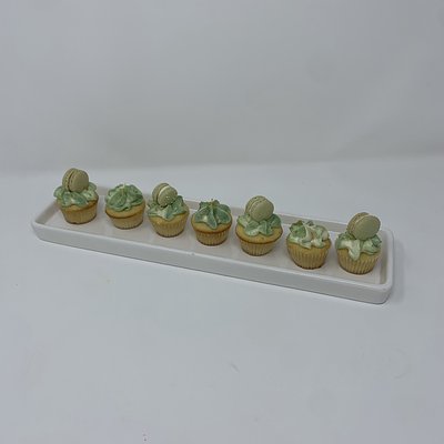 Mini Cupcakes (2 Dozen Minimum)