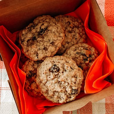 Oatmeal Raisin Sourdough Cookies