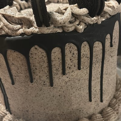 Cookies N Cream 2 Layer Cake 