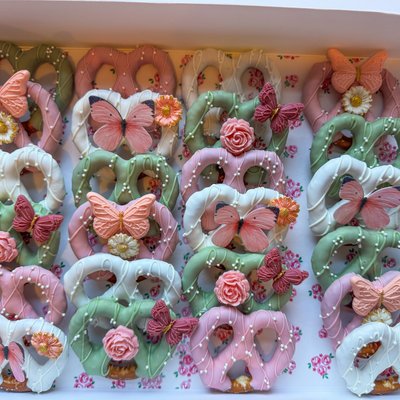 Chocolate Covered Pretzels