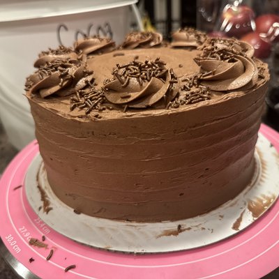 8” Cake With Buttercream Frosting