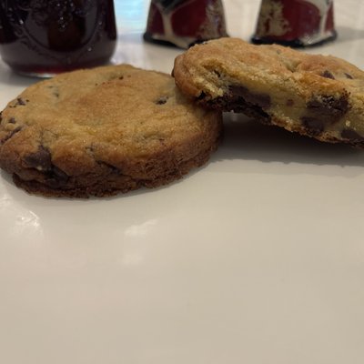 6/ Bakery Style Buttery  Chocolate Chip Cookies 120g 