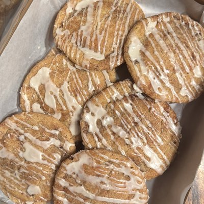 Single Cinnamon Roll Cookies