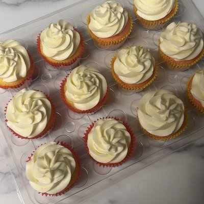 Signature Cheesecake Frosting Cupcakes (Fan Favorite!)